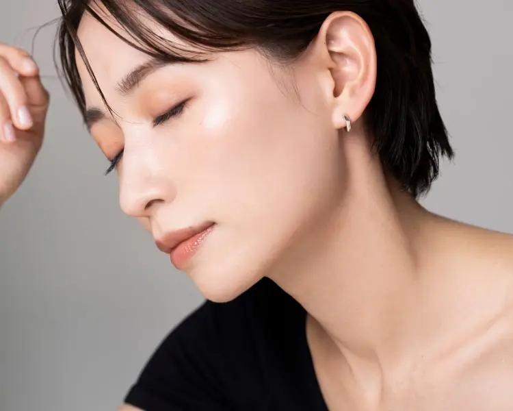 フェイスラインを引き締めるには！？