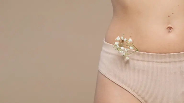 デリケートゾーンの黒ずみの原因と正しいケア方法