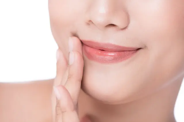 気になる鼻の下のムダ毛